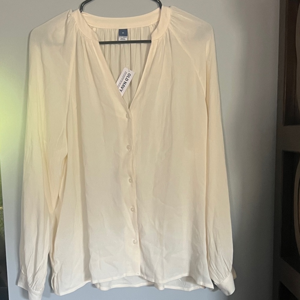 Old Navy Cream Button-Up Women's Blouse